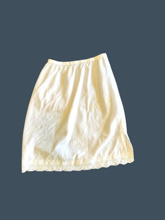 Other - Vintage Skirt Slip Ivory Eyelet Embroidery Hem Side Slit Knee Length Size M/L